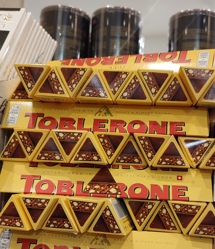شکلات ۱۰۰ گرمی توبلرونToblerone